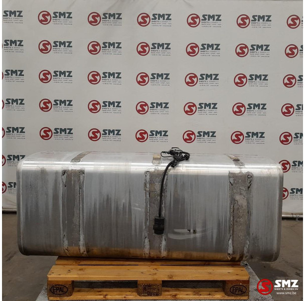 Scania Occ brandstoftank 700L + brandstofniveausensor Sca - Ρεζερβουάρ καυσίμου για Φορτηγό: φωτογραφία 2 Scania Occ brandstoftank 700L + brandstofniveausensor Sca - Ρεζερβουάρ καυσίμου για Φορτηγό: φωτογραφία 2