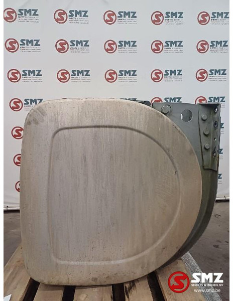 Volvo Occ brandstoftank met steunen 330L Volvo - Ρεζερβουάρ καυσίμου για Φορτηγό: φωτογραφία 3 Volvo Occ brandstoftank met steunen 330L Volvo - Ρεζερβουάρ καυσίμου για Φορτηγό: φωτογραφία 3