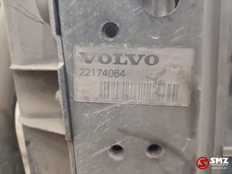Volvo Occ radiator + intercooler + condenser Volvo - Ψυγείο αυτοκίνητο για Φορτηγό: φωτογραφία 5 Volvo Occ radiator + intercooler + condenser Volvo - Ψυγείο αυτοκίνητο για Φορτηγό: φωτογραφία 5