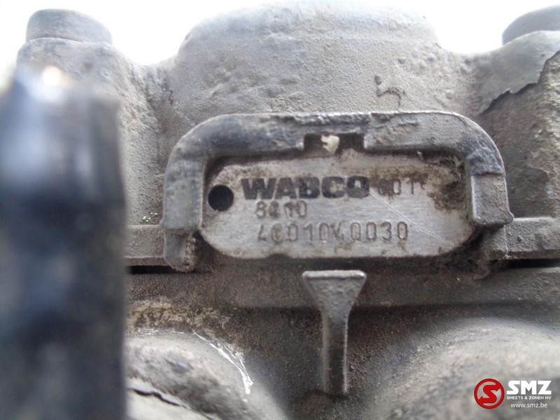 Wabco Occ ebs ventiel 4001040030 - Βαλβίδα φρένων για Φορτηγό: φωτογραφία 4 Wabco Occ ebs ventiel 4001040030 - Βαλβίδα φρένων για Φορτηγό: φωτογραφία 4