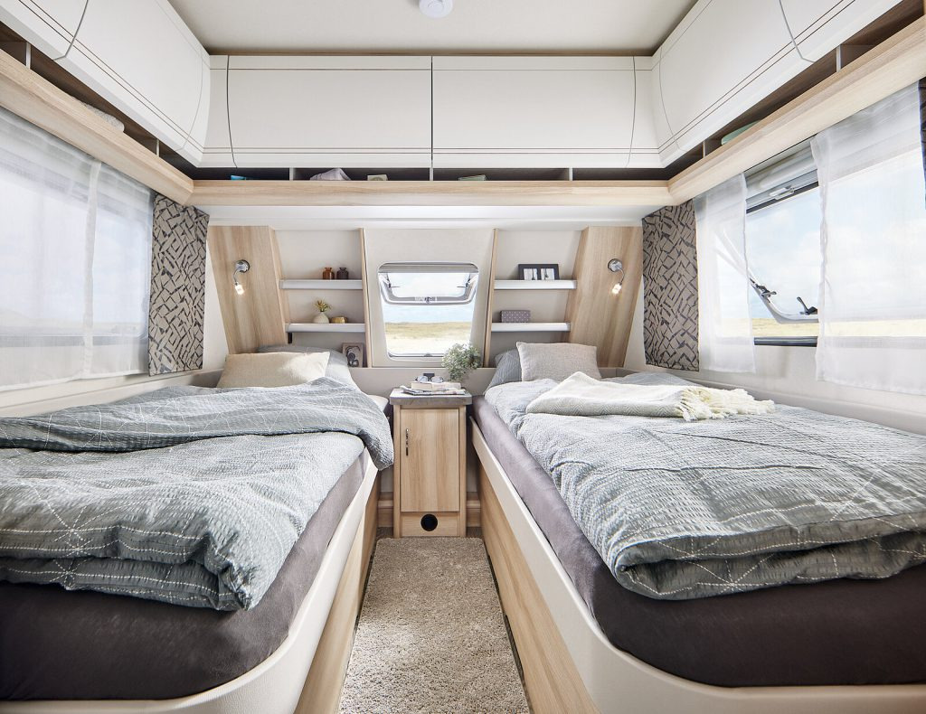 DE LUXE 515 UHL - Ρυμουλκούμενο τροχόσπιτο: φωτογραφία 3 DE LUXE 515 UHL - Ρυμουλκούμενο τροχόσπιτο: φωτογραφία 3