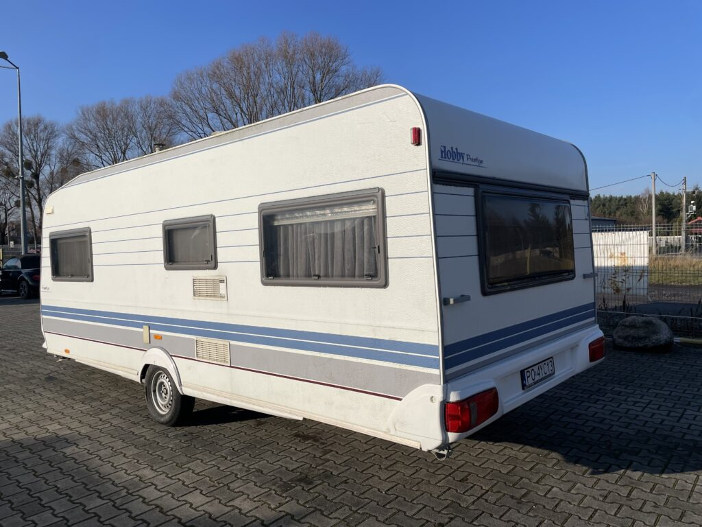 Hobby 560 UL Prestige 1998 - Ρυμουλκούμενο τροχόσπιτο: φωτογραφία 5 Hobby 560 UL Prestige 1998 - Ρυμουλκούμενο τροχόσπιτο: φωτογραφία 5