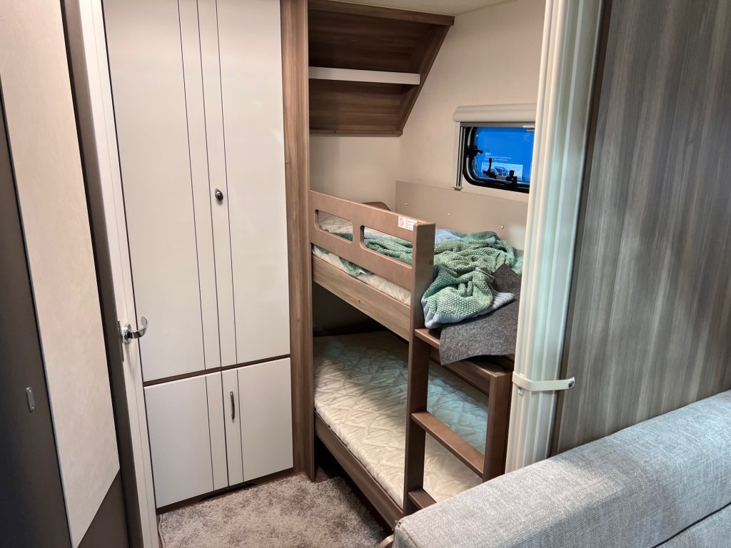 Ρυμουλκούμενο τροχόσπιτο Hobby EXCELLENT EDITION 545 KMF: φωτογραφία 10