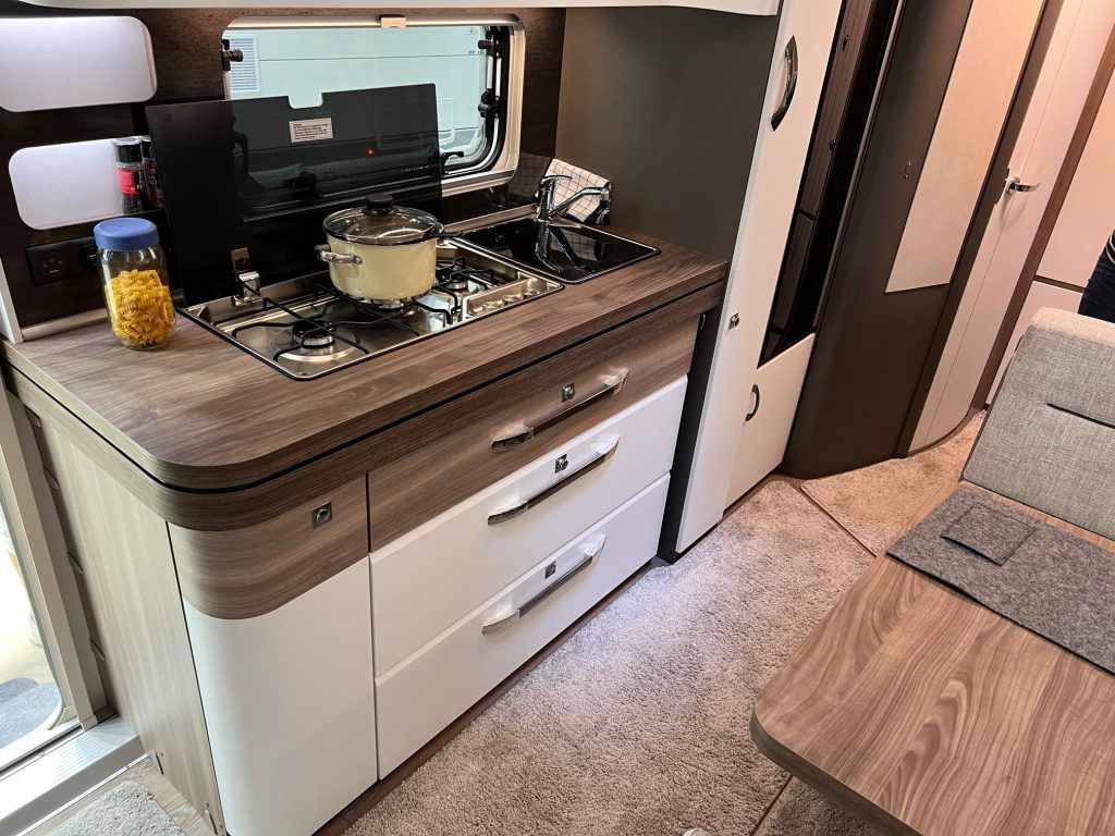 Ρυμουλκούμενο τροχόσπιτο Hobby EXCELLENT EDITION 545 KMF: φωτογραφία 9