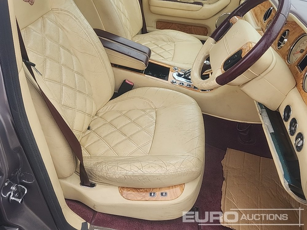 Αυτοκίνητο 2006 Bentley Arnage: φωτογραφία 17