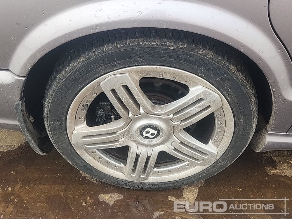 Αυτοκίνητο 2006 Bentley Arnage: φωτογραφία 12