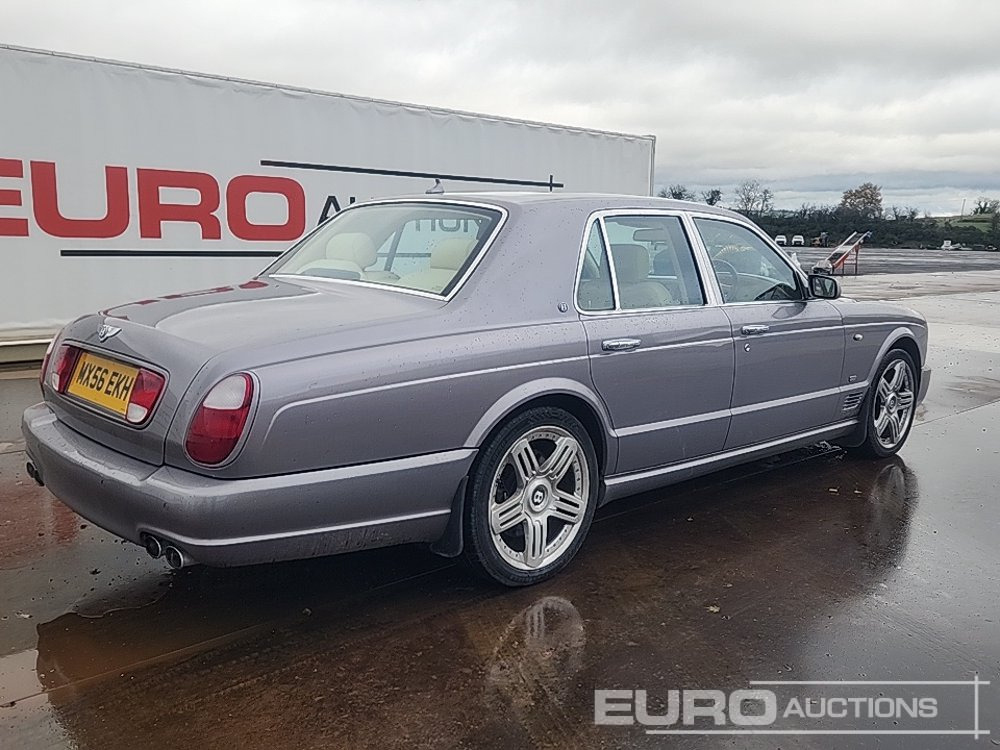 2006 Bentley Arnage - Αυτοκίνητο: φωτογραφία 5 2006 Bentley Arnage - Αυτοκίνητο: φωτογραφία 5