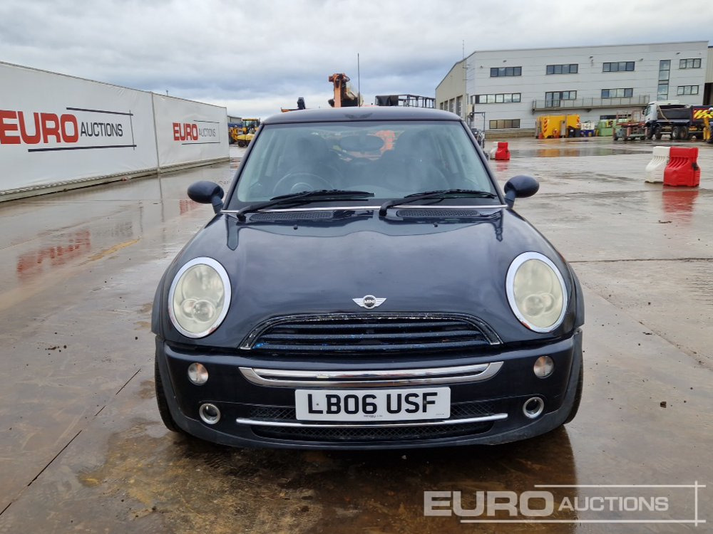 Αυτοκίνητο 2006 Mini Cooper: φωτογραφία 8 Αυτοκίνητο 2006 Mini Cooper: φωτογραφία 8