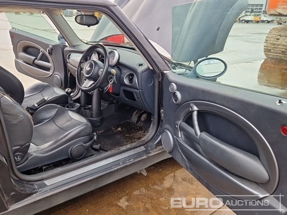 Αυτοκίνητο 2006 Mini Cooper: φωτογραφία 22 Αυτοκίνητο 2006 Mini Cooper: φωτογραφία 22