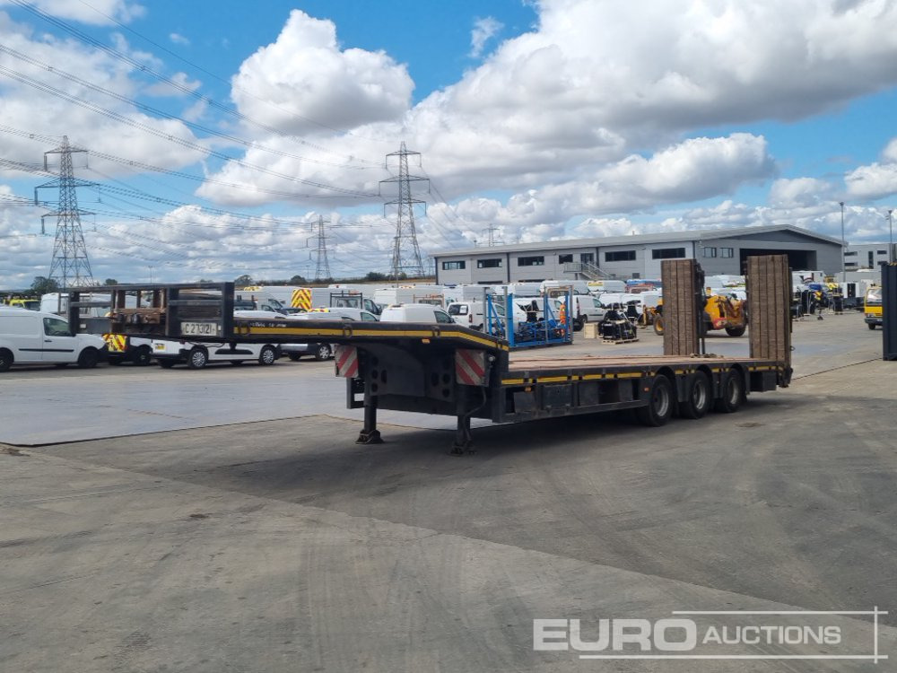 2008 Kassbohrer Tri Axle Step Frame Low Loader Trailer, Outriggers, Hydraulic Flip Toe Ramps. - Επικαθήμενο με χαμηλό δάπεδο: φωτογραφία 1 2008 Kassbohrer Tri Axle Step Frame Low Loader Trailer, Outriggers, Hydraulic Flip Toe Ramps. - Επικαθήμενο με χαμηλό δάπεδο: φωτογραφία 1