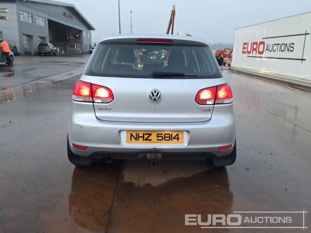 2010 Volkswagen Golf - Αυτοκίνητο: φωτογραφία 4 2010 Volkswagen Golf - Αυτοκίνητο: φωτογραφία 4