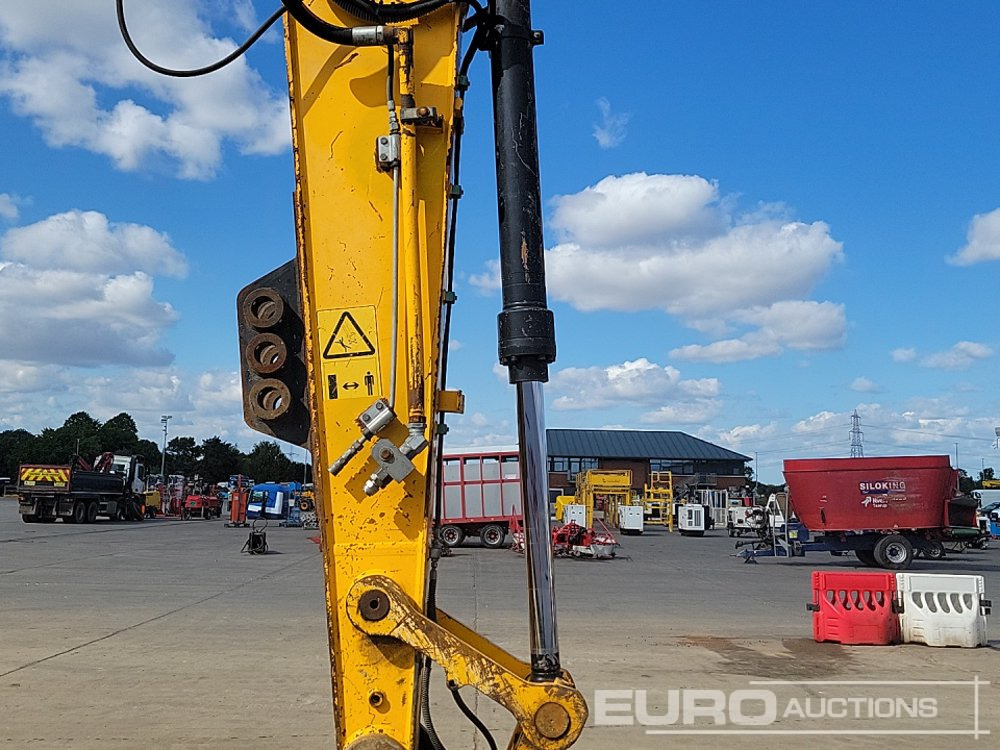Ερπυστριοφόρος εκσκαφέας 2011 JCB JS220LC: φωτογραφία 23