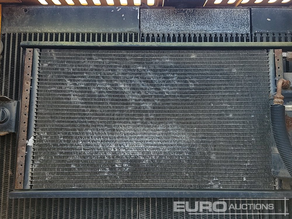 Ερπυστριοφόρος εκσκαφέας 2011 JCB JS220LC: φωτογραφία 47