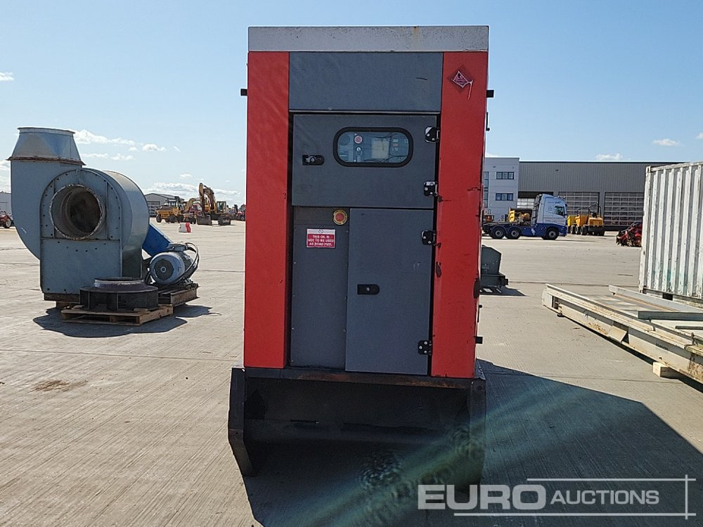 2012 SDMO R275C3 - Βιομηχανική γεννήτρια: φωτογραφία 4 2012 SDMO R275C3 - Βιομηχανική γεννήτρια: φωτογραφία 4