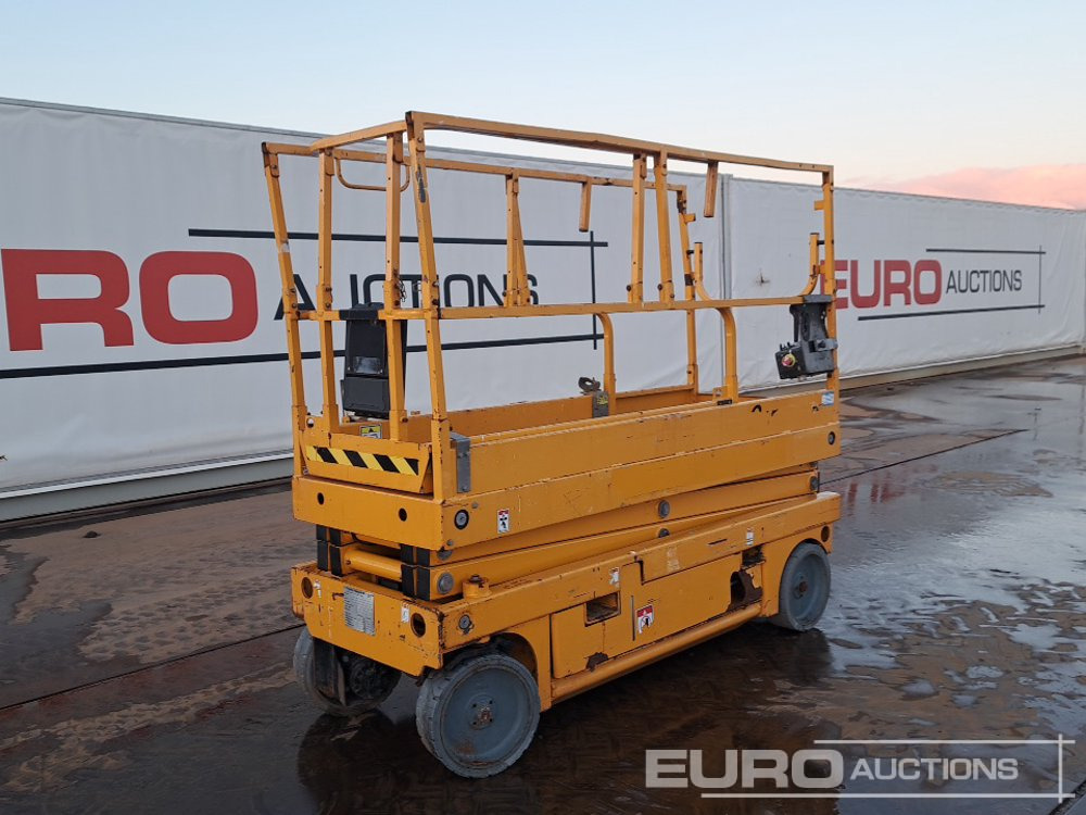 2015 Haulotte Compact 8 - Πλατφόρμα εναέρια: φωτογραφία 1 2015 Haulotte Compact 8 - Πλατφόρμα εναέρια: φωτογραφία 1