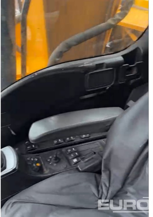 2015 JCB JS130LC - Ερπυστριοφόρος εκσκαφέας: φωτογραφία 4 2015 JCB JS130LC - Ερπυστριοφόρος εκσκαφέας: φωτογραφία 4