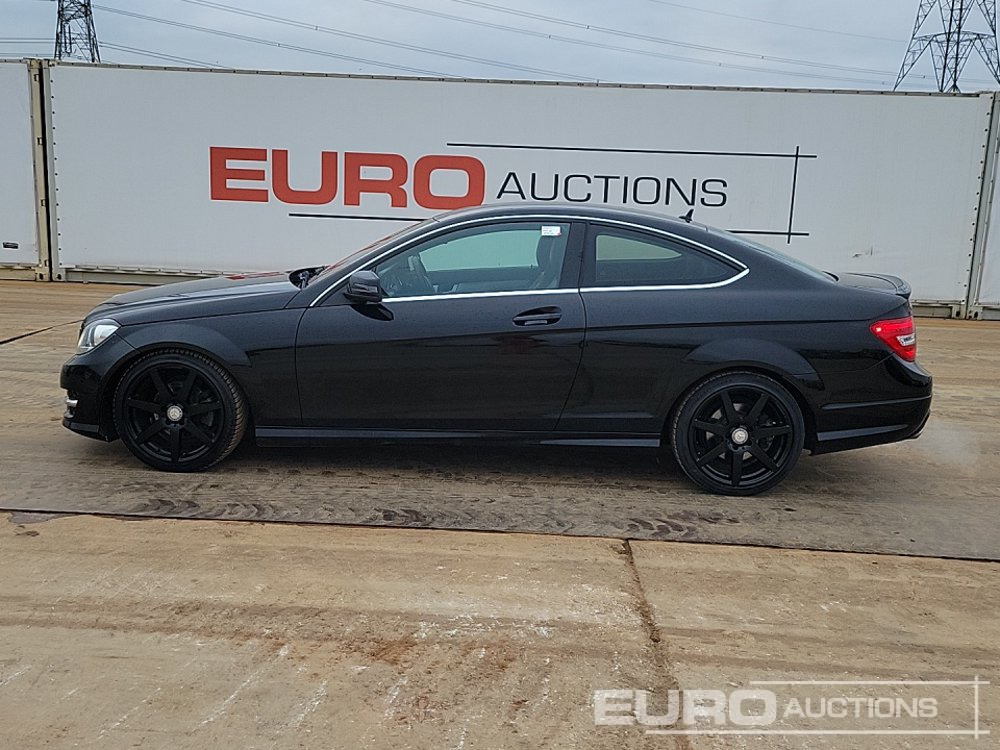 2015 Mercedes C250 AMG - Αυτοκίνητο: φωτογραφία 2 2015 Mercedes C250 AMG - Αυτοκίνητο: φωτογραφία 2