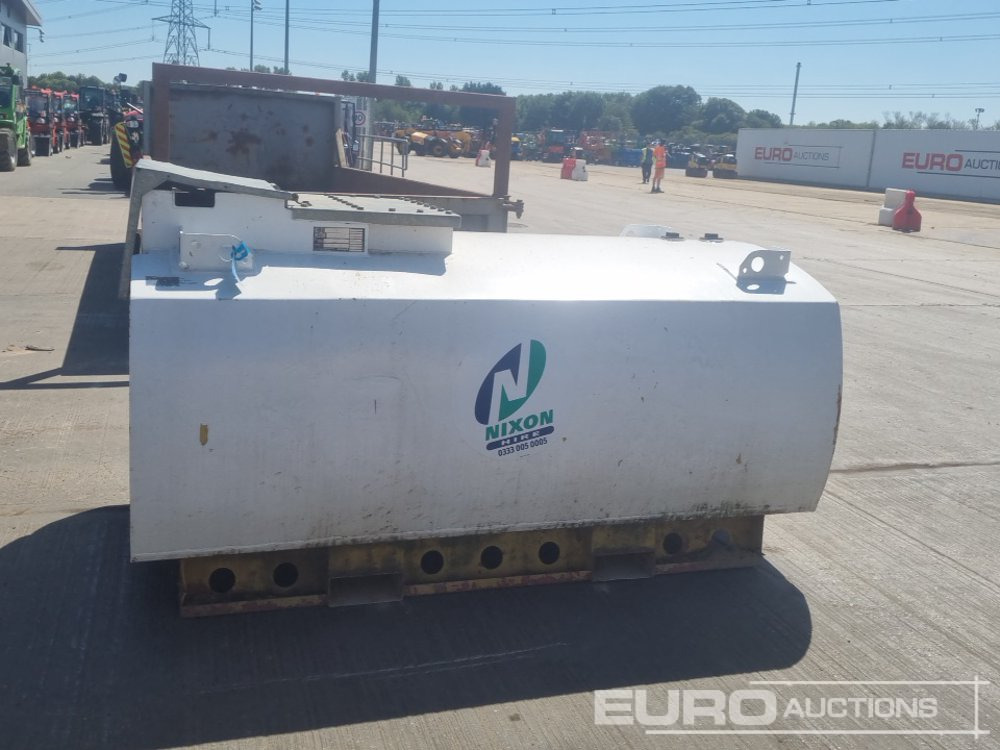 2015 Western 2000 Litre - Δεξαμενή αποθήκευσης: φωτογραφία 2 2015 Western 2000 Litre - Δεξαμενή αποθήκευσης: φωτογραφία 2