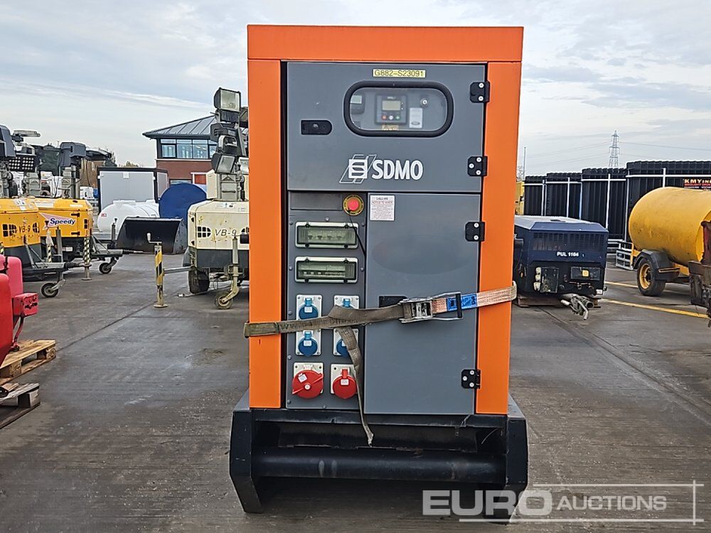 2016 SDMO R110C3 - Βιομηχανική γεννήτρια: φωτογραφία 2 2016 SDMO R110C3 - Βιομηχανική γεννήτρια: φωτογραφία 2