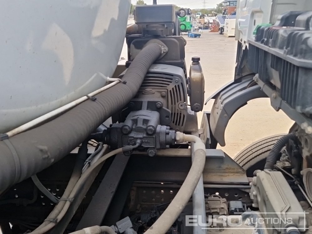 Φορτηγό βυτιοφόρο 2017 Mercedes Arocs 3240: φωτογραφία 34 Φορτηγό βυτιοφόρο 2017 Mercedes Arocs 3240: φωτογραφία 34