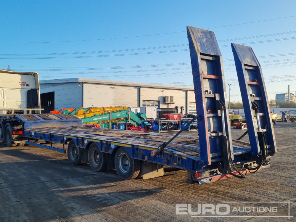 2018 McCauley Tri Axle Step Frame Low Loader Trailer, Out Riggers, Hydraulic Ramps - Επικαθήμενο με χαμηλό δάπεδο: φωτογραφία 3 2018 McCauley Tri Axle Step Frame Low Loader Trailer, Out Riggers, Hydraulic Ramps - Επικαθήμενο με χαμηλό δάπεδο: φωτογραφία 3