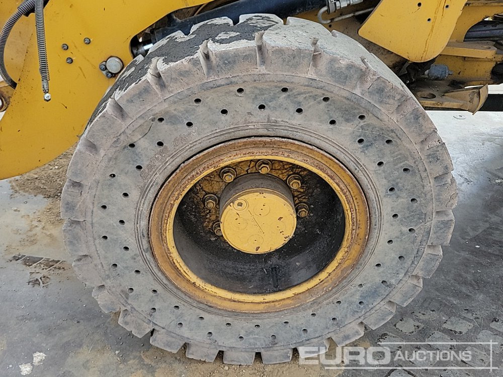 Ελαστιχοφόρος φορτωτής 2019 CAT 908M: φωτογραφία 9