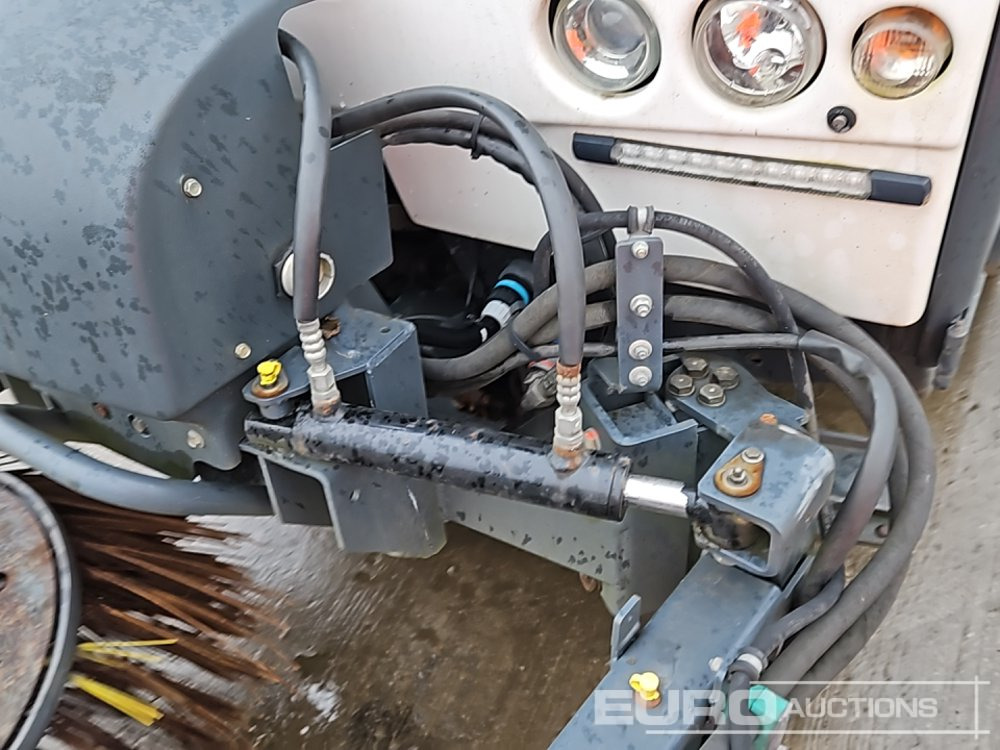 Σάρωθρο δρόμων 2019 Hako CITY MASTER 2200: φωτογραφία 14 Σάρωθρο δρόμων 2019 Hako CITY MASTER 2200: φωτογραφία 14