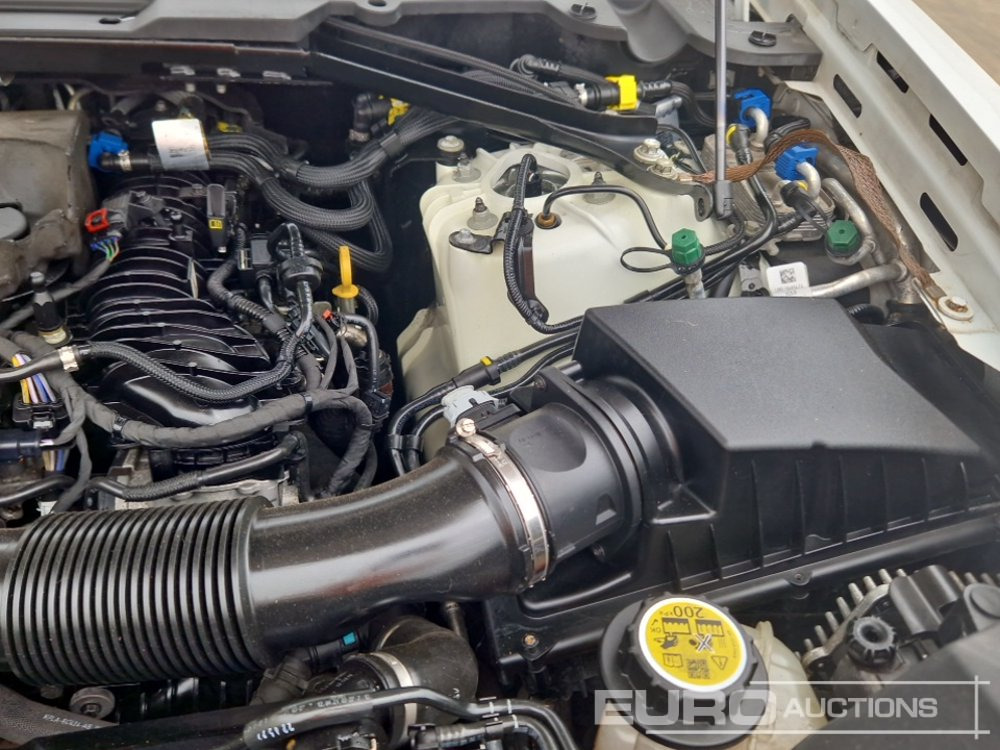SUV 2020 Land Rover Defender: φωτογραφία 11