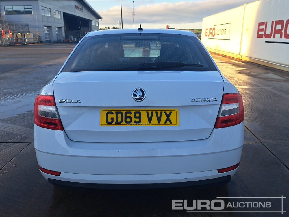 2020 Skoda Octavia - Αυτοκίνητο: φωτογραφία 4 2020 Skoda Octavia - Αυτοκίνητο: φωτογραφία 4