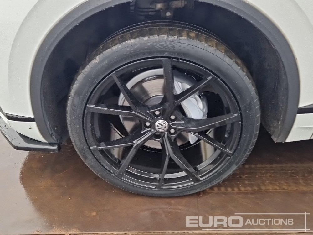 SUV 2020 Volkswagen Touareg: φωτογραφία 9