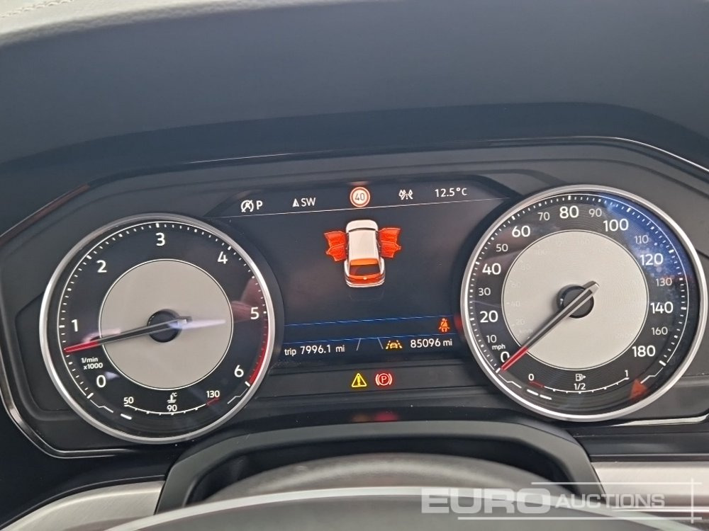 SUV 2020 Volkswagen Touareg: φωτογραφία 33