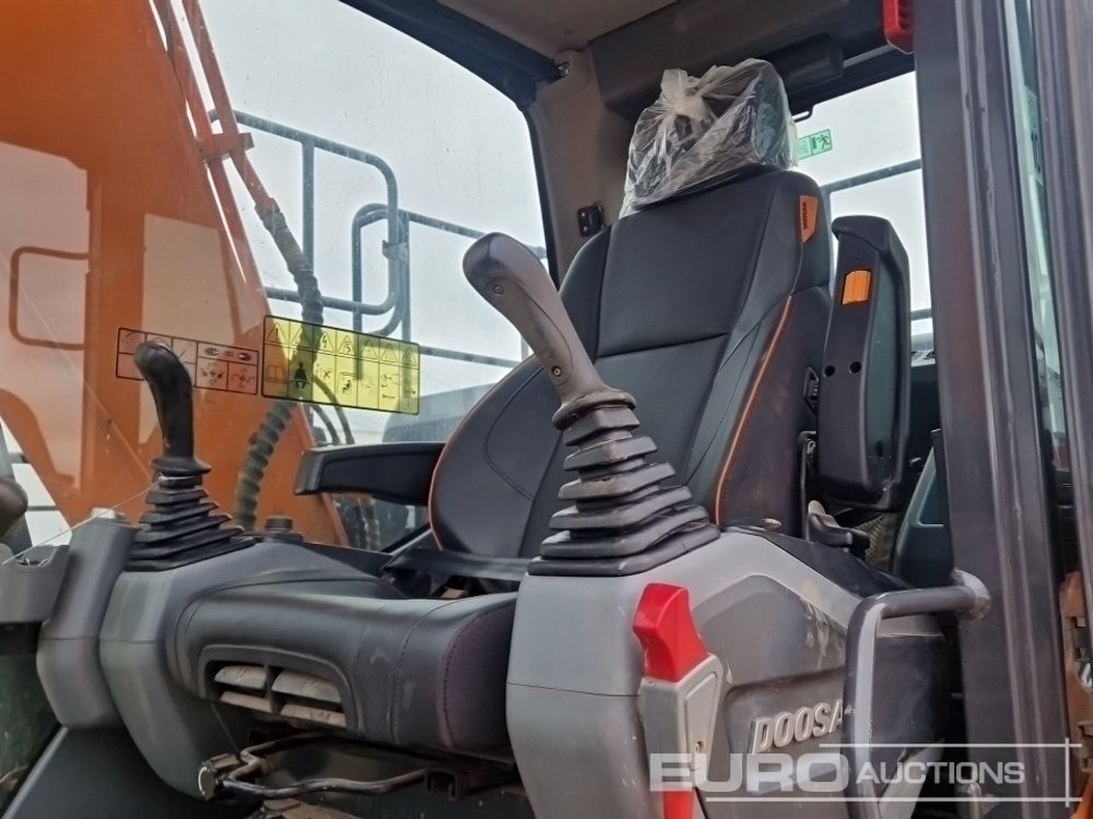 Ερπυστριοφόρος εκσκαφέας 2021 Doosan DX140LC-7: φωτογραφία 45