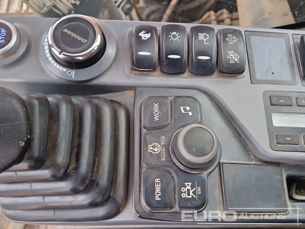 Ερπυστριοφόρος εκσκαφέας 2021 Doosan DX140LC-7: φωτογραφία 49