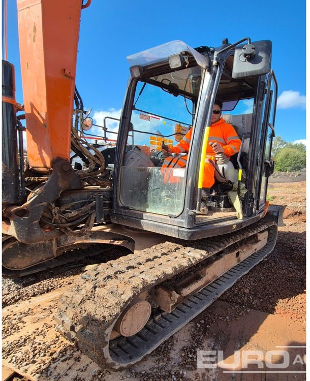 2022 Hitachi ZX85USB-6 - Μίνι εκσκαφέας: φωτογραφία 1 2022 Hitachi ZX85USB-6 - Μίνι εκσκαφέας: φωτογραφία 1