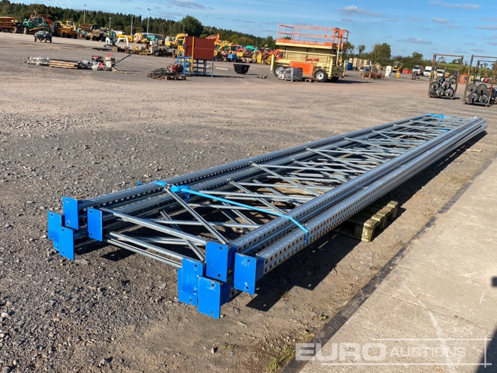 35' Pallet Racking Uprights (5 of) - Εξοπλισμού κατασκευών: φωτογραφία 1 35' Pallet Racking Uprights (5 of) - Εξοπλισμού κατασκευών: φωτογραφία 1