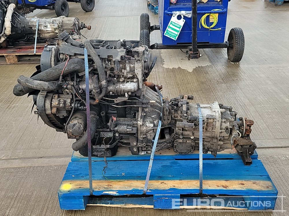 4 Cylinder Engine, Pump - Κινητήρας: φωτογραφία 2 4 Cylinder Engine, Pump - Κινητήρας: φωτογραφία 2