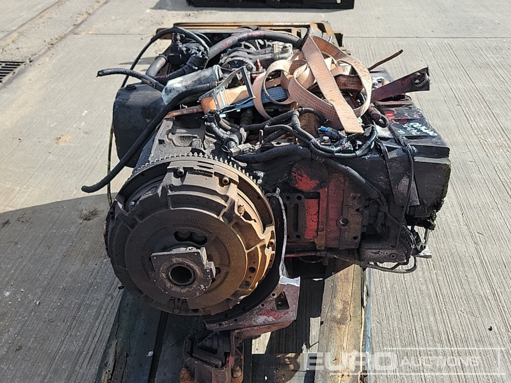 6 Cylinder Engine - Κινητήρας: φωτογραφία 4 6 Cylinder Engine - Κινητήρας: φωτογραφία 4