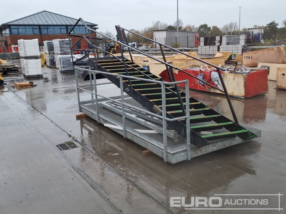 Access Platform, 16 Tread Stairs - Εξοπλισμού κατασκευών: φωτογραφία 3 Access Platform, 16 Tread Stairs - Εξοπλισμού κατασκευών: φωτογραφία 3