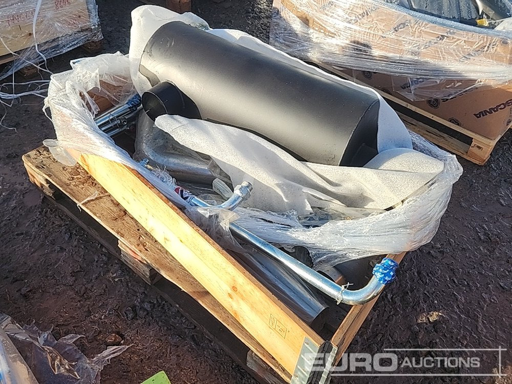 Air Intake, Exhaust Pipes - Ανταλλακτικό για Κατασκευή μηχανήματα: φωτογραφία 1 Air Intake, Exhaust Pipes - Ανταλλακτικό για Κατασκευή μηχανήματα: φωτογραφία 1