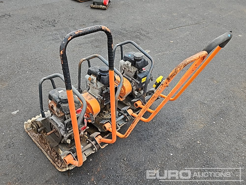 Belle Petrol Compaction Plate (3 of) (Spares) - Μηχανών ασφάλτου: φωτογραφία 3 Belle Petrol Compaction Plate (3 of) (Spares) - Μηχανών ασφάλτου: φωτογραφία 3