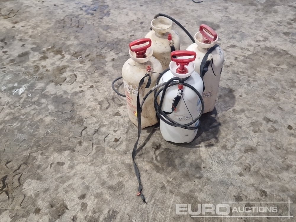 Dust Supression Tank (4 of) - Εξοπλισμού κατασκευών: φωτογραφία 2 Dust Supression Tank (4 of) - Εξοπλισμού κατασκευών: φωτογραφία 2