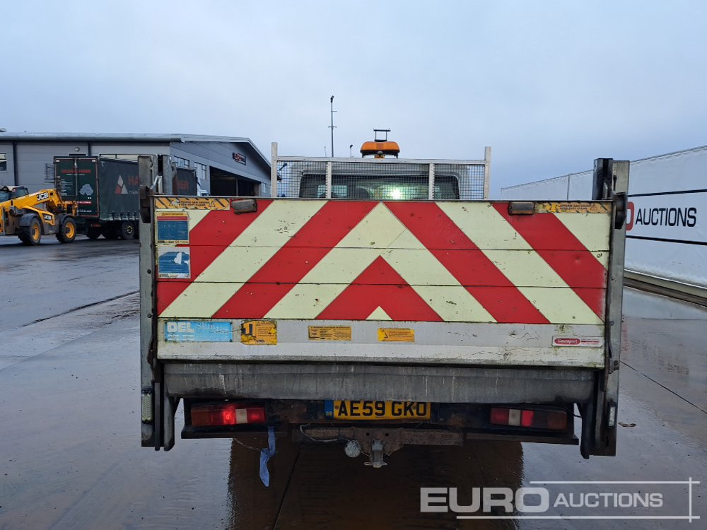 Ford Transit - Μικρό φορτηγό με καρότσα: φωτογραφία 4 Ford Transit - Μικρό φορτηγό με καρότσα: φωτογραφία 4