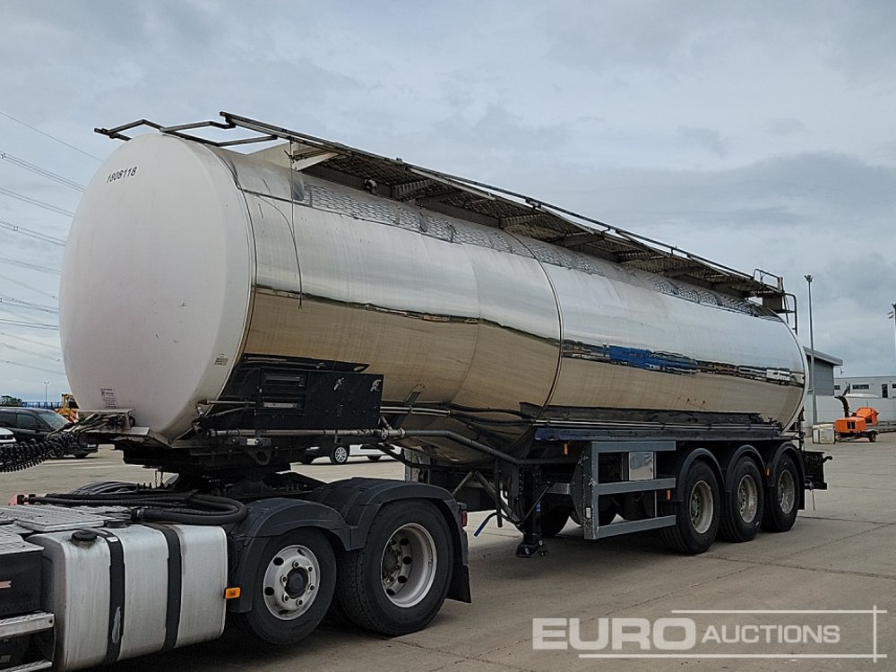 Fruehauf Tri Axle Tanker Trailer - Επικαθήμενο βυτίο: φωτογραφία 1 Fruehauf Tri Axle Tanker Trailer - Επικαθήμενο βυτίο: φωτογραφία 1