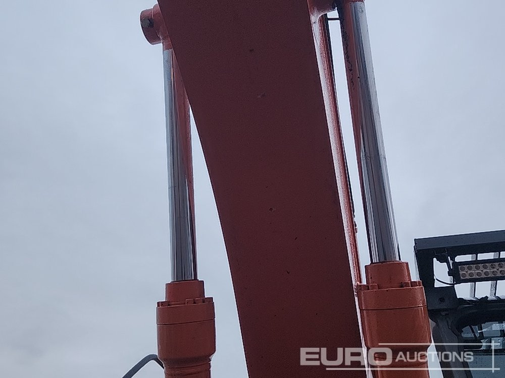 Ερπυστριοφόρος εκσκαφέας Hitachi ZX210LC-3: φωτογραφία 19