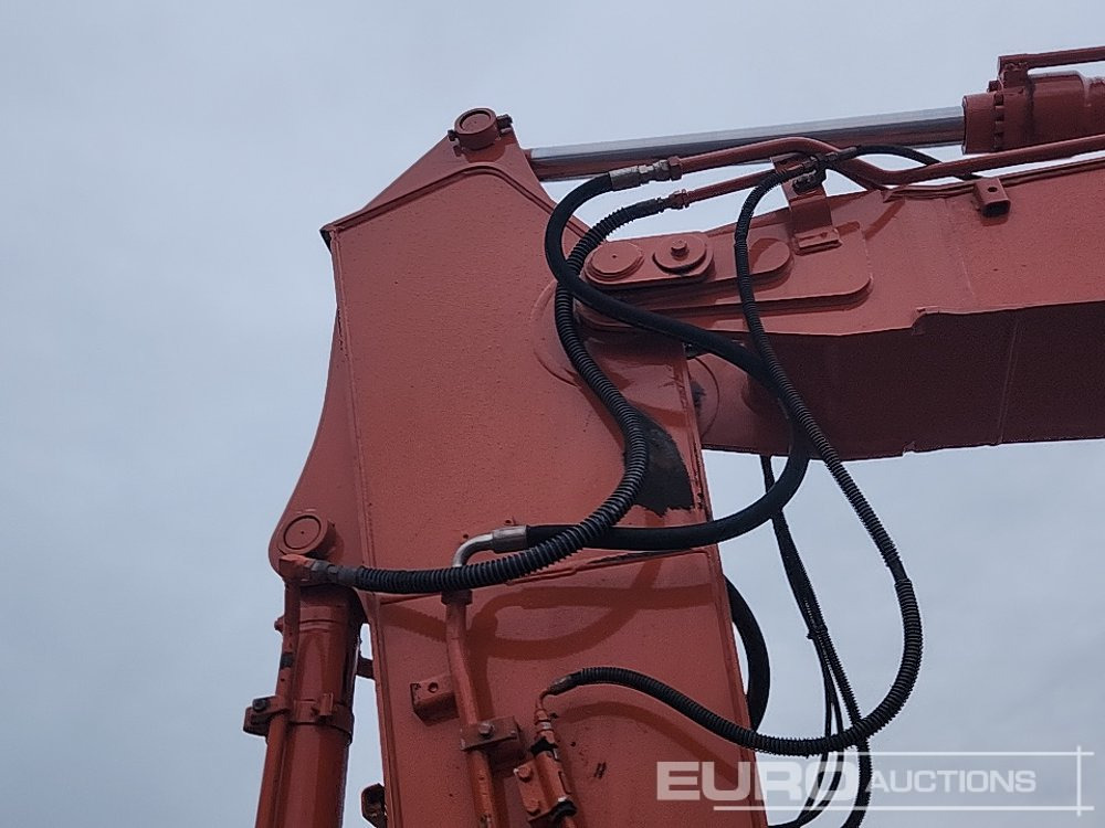 Ερπυστριοφόρος εκσκαφέας Hitachi ZX210LC-3: φωτογραφία 15