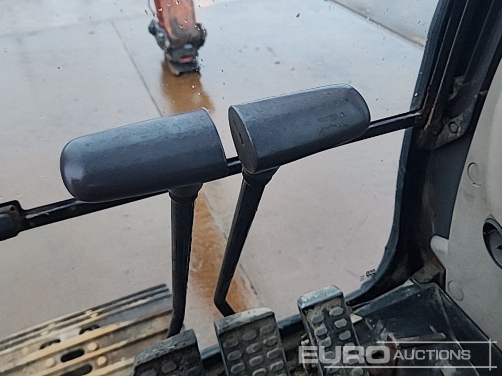 Ερπυστριοφόρος εκσκαφέας Hitachi ZX210LC-3: φωτογραφία 32