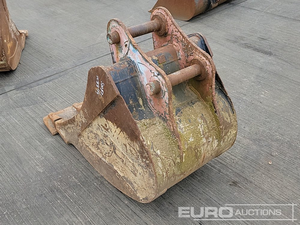 JCB 32" Digging Bucket 65mm Pin to suit 13 Ton Excavator - Κουβας: φωτογραφία 3 JCB 32" Digging Bucket 65mm Pin to suit 13 Ton Excavator - Κουβας: φωτογραφία 3