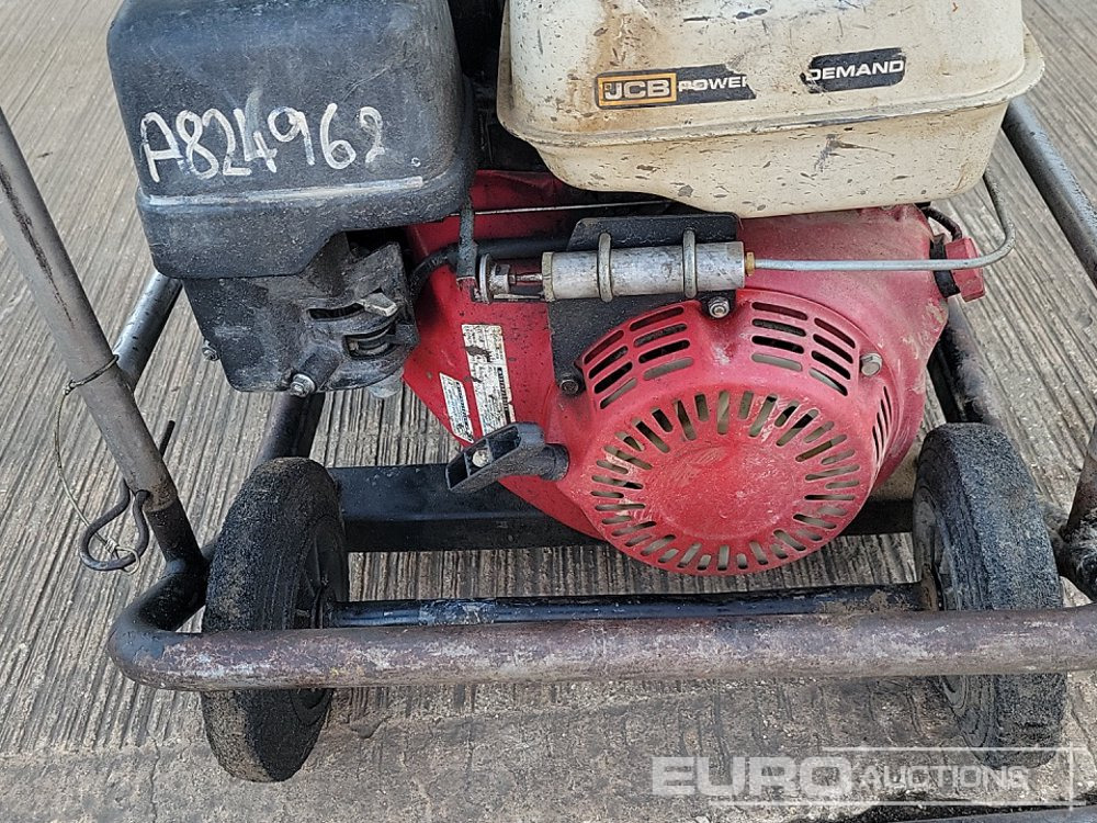 Μηχανών ασφάλτου JCB Beaver: φωτογραφία 16 Μηχανών ασφάλτου JCB Beaver: φωτογραφία 16