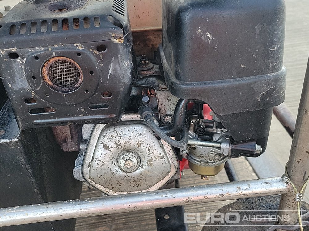 Μηχανών ασφάλτου JCB Beaver: φωτογραφία 20 Μηχανών ασφάλτου JCB Beaver: φωτογραφία 20