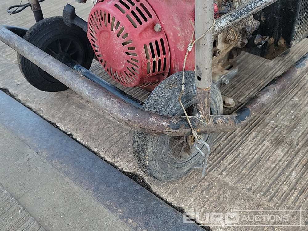 Μηχανών ασφάλτου JCB Beaver: φωτογραφία 9 Μηχανών ασφάλτου JCB Beaver: φωτογραφία 9